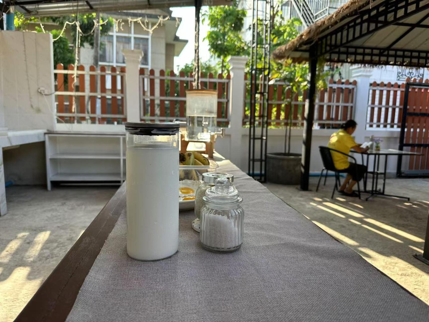 Venn Hostel Vientiane Exterior photo